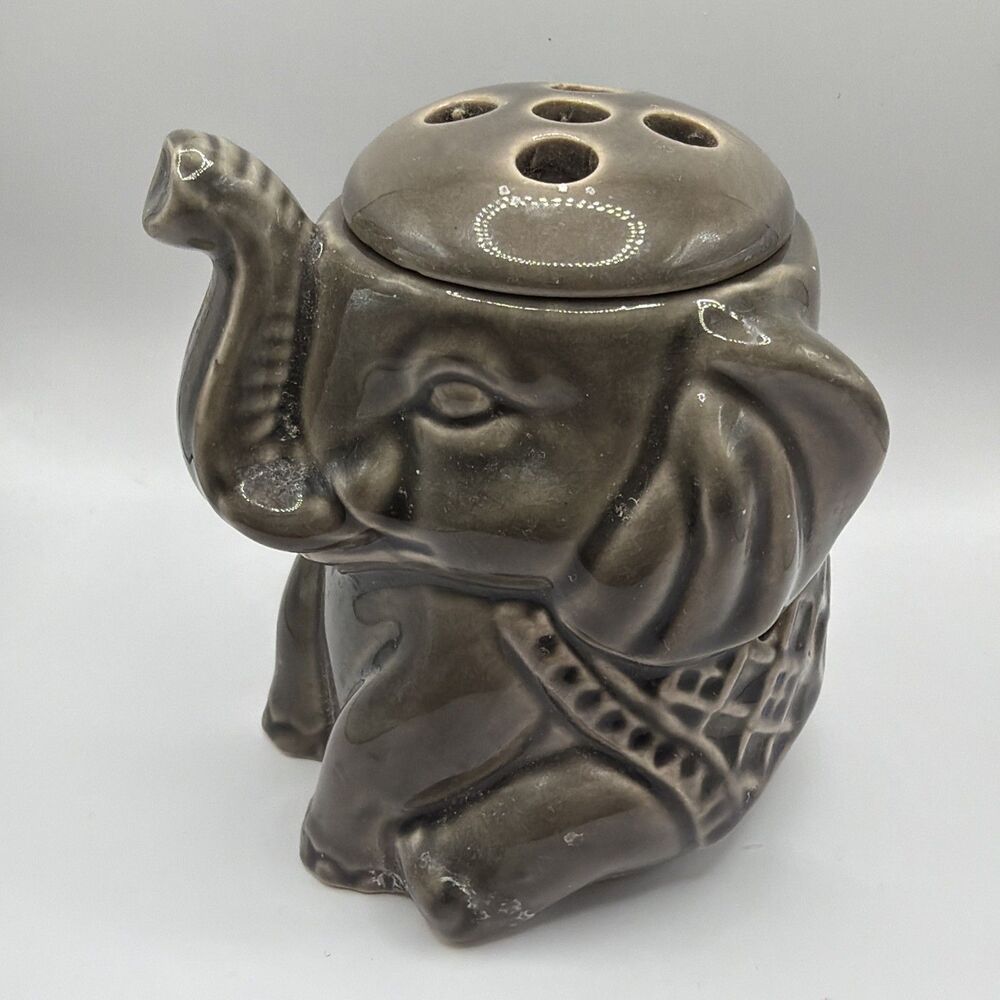 Ceramic Elephant Plug-In Wax Warmer Night Light On/Off Switch